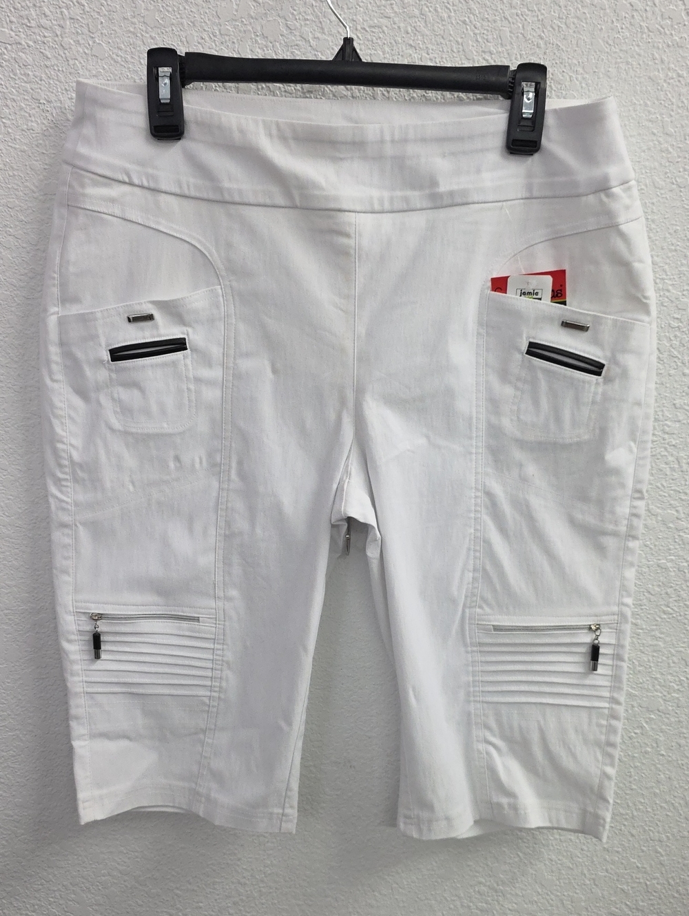 Jamie Sadock White Golf Bermuda Shorts Size 14 NWT Stretch Zip Pocket